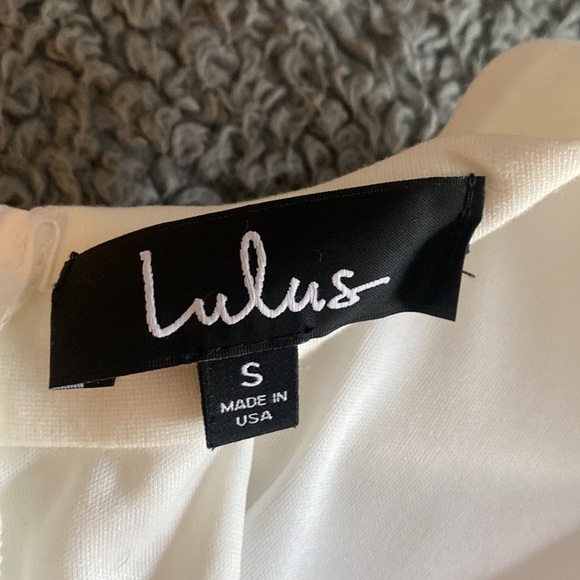 Cute white dress from Lulu’s - Picture 9 of 10